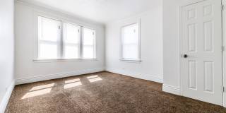 11250 S. Indiana Ave Gallery 12