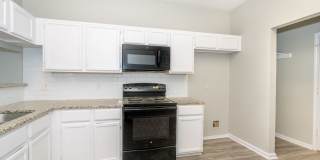 BEAUTIFULLY UPDATED 3-BEDROOM HOME IN TIMBER RIDGE Gallery 15