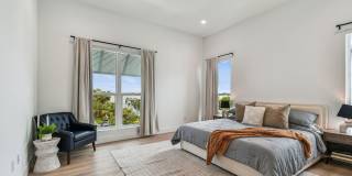 A charming coastal townhouse, just minutes from downtown St. Pete! Gallery 11