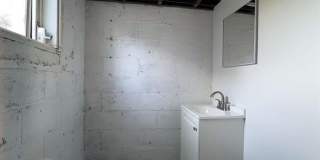 25 W Broadway Street Gallery 18