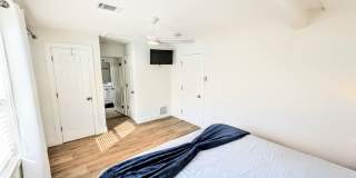 Annual furnished Updated 4-Bedroom Pool Home with Spacious Living Areas Gallery 22