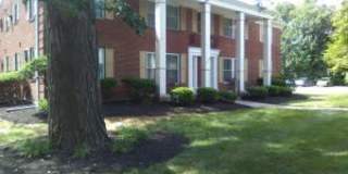 246 Chenoweth Ln Gallery 1