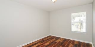 Newly Renovated Single Family Home | 4 BR/2BA | Partially fenced  front yard Gallery 13