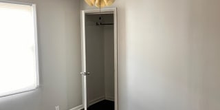 1621 12th Street Gallery 16