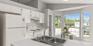 Winter Park 3 bedroom steps to shopping, dining. Gallery 10