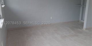 2421 SW 93rd Ct Gallery 1