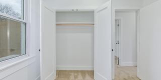 745 KENYON Street NW Gallery 27