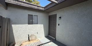 NICE HOME IN TOWN! Gallery 5