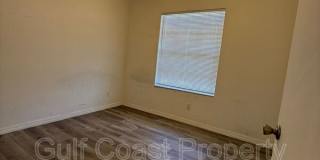 8416 BERNWOOD COVE LOOP Gallery 21