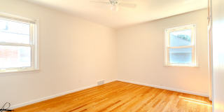 Updated 3 BR/1.5 BA with Finished Basement & Private Fenced Yard - Available Now! Gallery 9