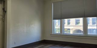 119 1/2 N Broadway - 2 Gallery 6