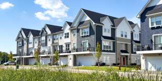 Field & Grove Townhomes of Champlin Gallery 73