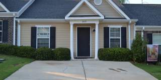 2605 York St, Augusta, GA - Cute 2 Bedroom Townhome - Near shopping & Restaurants - I-20 & Washington Rd 2605 York St, Augusta, GA - Cute 2 Bedroom Townhome - Near shopping & Restaurants - I-20 & Washington Rd Gallery 1