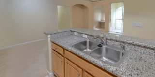 Beautiful 3 Bedroom, 2 Bath with Volume ceilings and Private Garage! Gallery 5