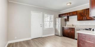 Modern 2 Bedroom House With A Huge Backyard! Gallery 8