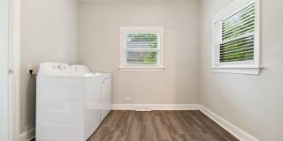 Recently Renovated 3BR Home Near Downtown Durham with Spacious Backyard! Available Now! Pet Friendly! Gallery 18