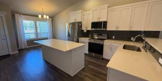 Beautiful Meridian Home in Prime Location Near The Village, Parks & Schools Gallery 5