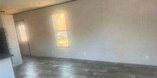 511 W Hillsboro St Gallery 10