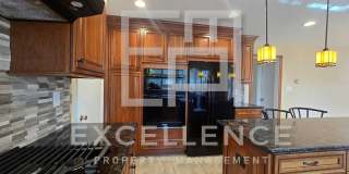 3087SF 2 Story 5/2.5 House - Community Cabana, Pets Ok, 3 Fireplaces, Beautiful Updated Kitchen Gallery 7