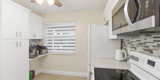 911 Gardenia Drive E Gallery 8