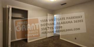 211 Plantation Road Gallery 38