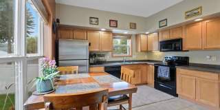 3 Bed House w/ Garage, Laundry, & Fenced Yard! Gallery 12