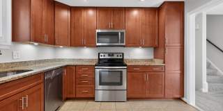 Fabulous Detached Home in Robinson HS Pyramid!! Gallery 10