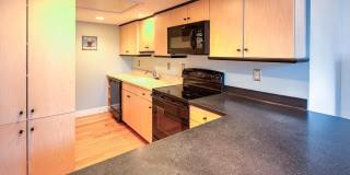 2400 BAYNARD Boulevard Gallery 4