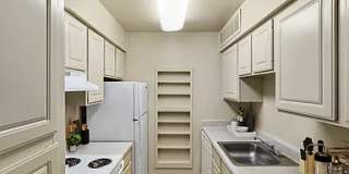 2929 Dunvale Gallery 4