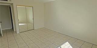 660 ISLAND WAY Gallery 19