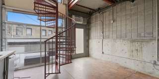 Modern Pet-Friendly 1-Bedroom Condo in Prime Salt Lake City Location with In-Unit Washer/Dryer & Stainless Steel Appliances Gallery 4