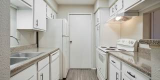 The Colonies Apartments Gallery 14