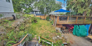 2 Bed 1 Bath Upperr unit apartment in a Duplex Gallery 11