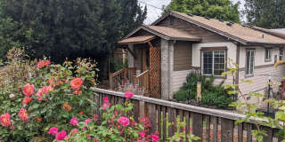 Great Location! Welcome Gardners! Tons of nice amenities ! * Landscape Service is Included * Gallery 1