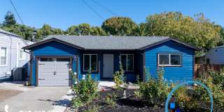Central Benicia 2 bedroom with updates Gallery 1