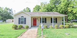 Convenient 2 bed 1 bath home in Athens City located near Athens State University and downtown Athens. Gallery 1