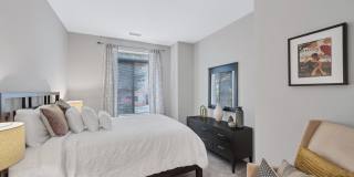 The Cosmopolitan at Reston Town Center Gallery 32