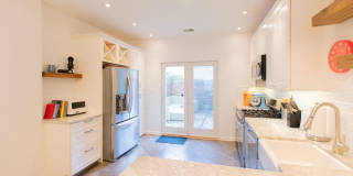 Beautiful & Stylish Graduate Hospital Neighborhood Home Gallery 1