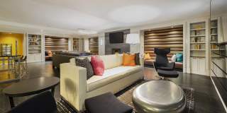 10 Hanover Square Gallery 27