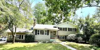 33 MONROE Lane Gallery 1