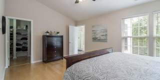205 DEVON Court Gallery 18