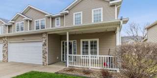FOUNTAIN POINTE TOWNHOME!! 2 Bed, 2.5 Bath Townhome in Ankeny Gallery 1