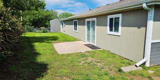 Gorgeous Corner lot Home for Rent! Gallery 6