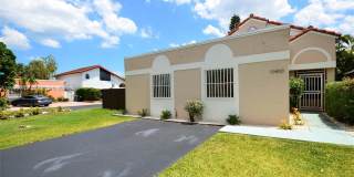 10400 SW 67th St Gallery 1