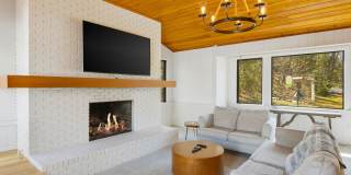 Late Summer Furnished Executive Extended Stay Rental on Old Mission Peninsula Gallery 1