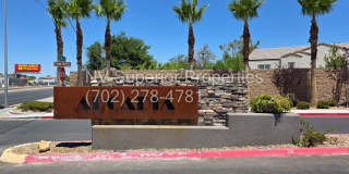 NW! 3 Bedroom Townhouse!! Gated!! Parks!! All Tile Floors Downstairs!! 2 Car Garage!!! NW! 3 Bedroom Townhouse!! Gated!! Parks!! All Tile Floors Downstairs!! 2 Car Garage!!! Gallery 1