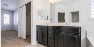 4 BEDROOM HOUSE IN HENDERSON!! Gallery 16