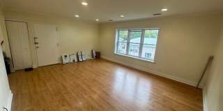 Charming 3 Bedroom Gallery 1