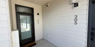 Top‑Floor Corner Condo with Downtown Views — Stylish, Pristine, and Steps From Everything Gallery 19