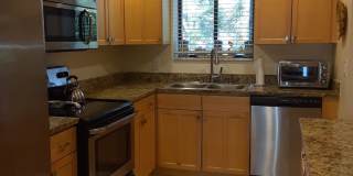 Seasonal/short term ONLY  Nicely renovated 2/2 condo across the street from LIDO BEACH! Gallery 6